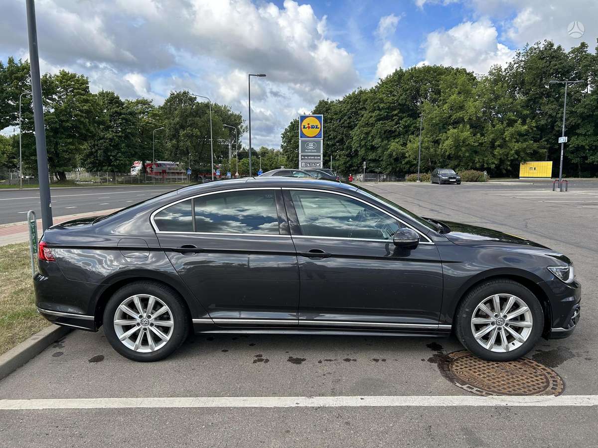 Volkswagen Passat - 6