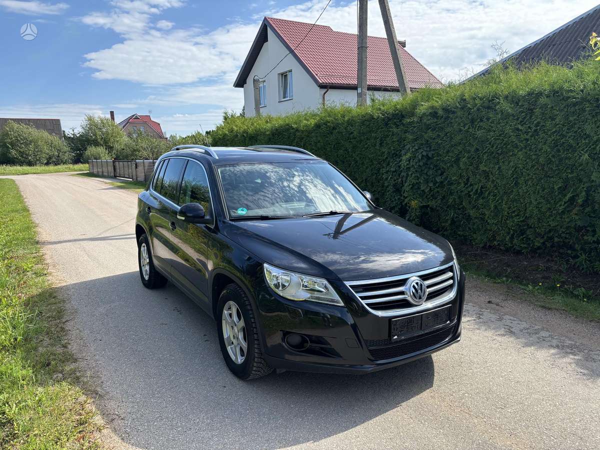 Volkswagen Tiguan - 8