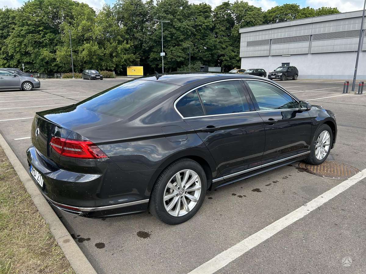 Volkswagen Passat - 7