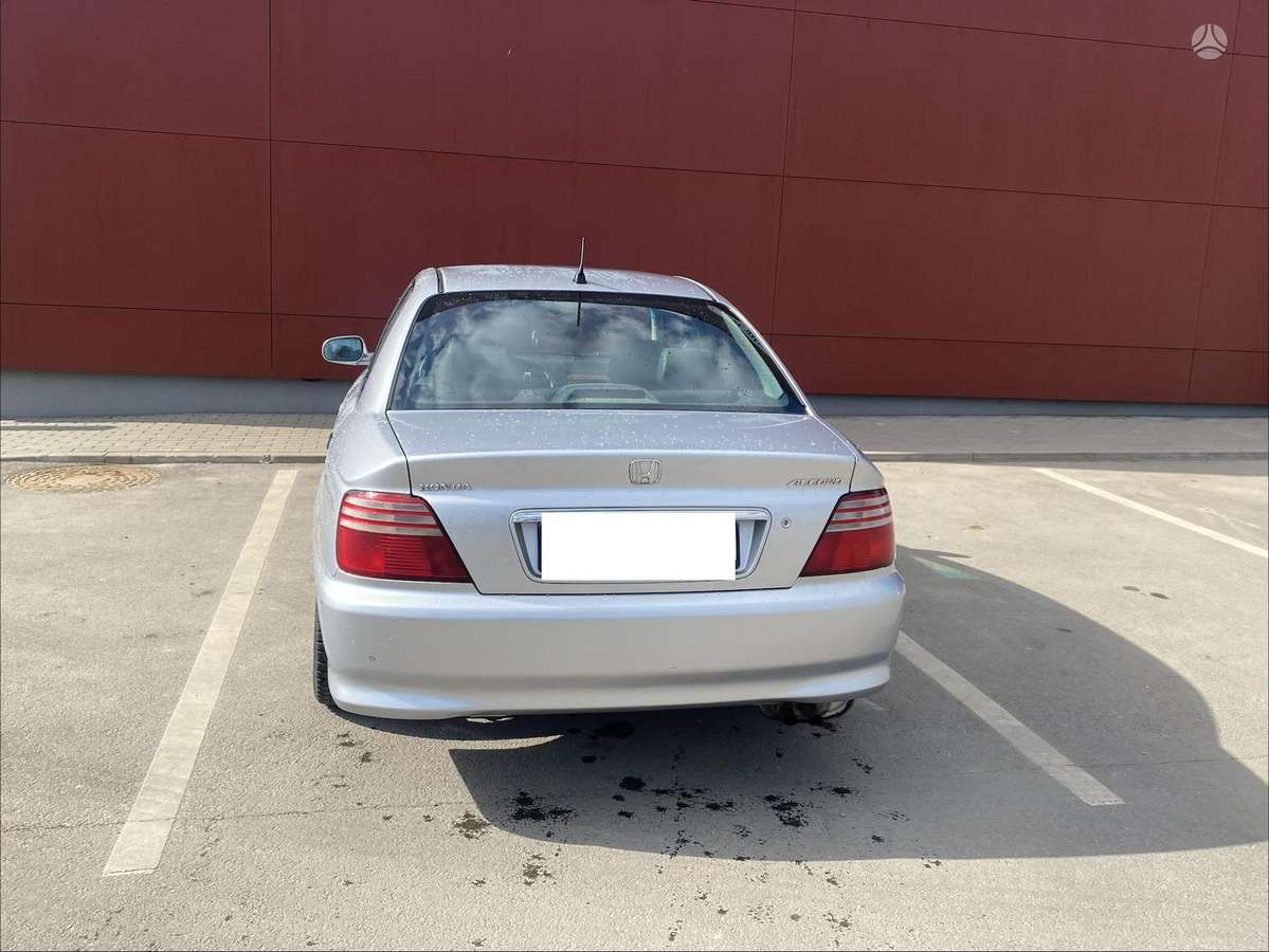 Honda Accord - 9