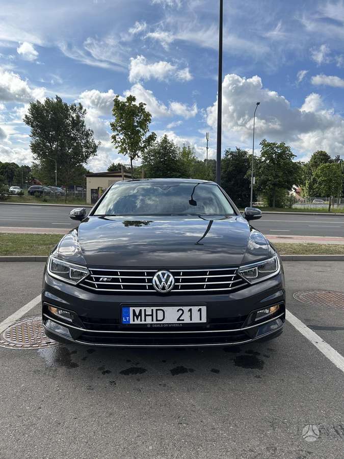 Volkswagen Passat - 3