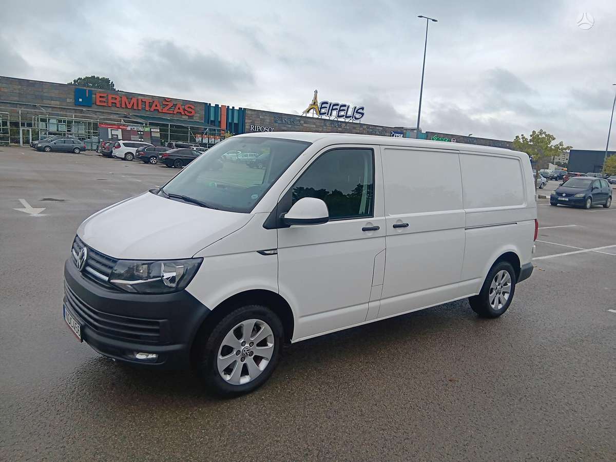 Volkswagen Transporter - 1