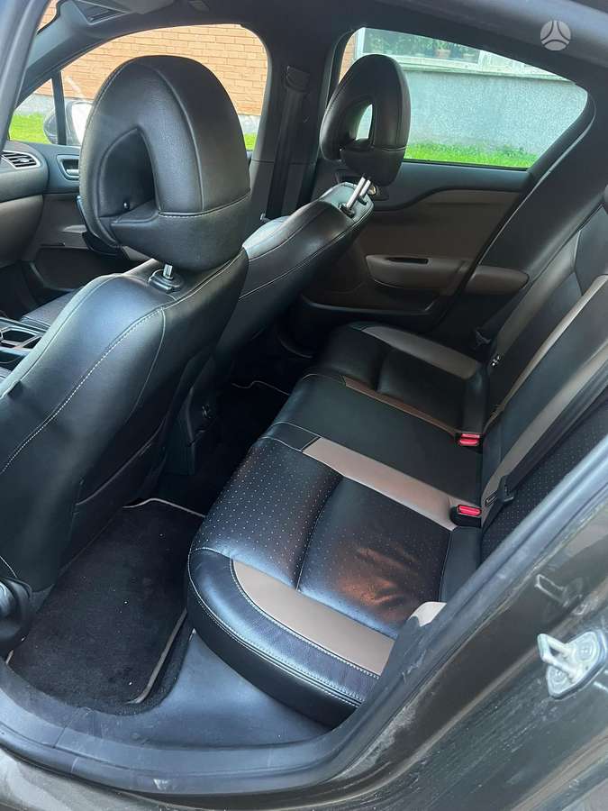 Citroen DS4, 1.6 l., hatchback