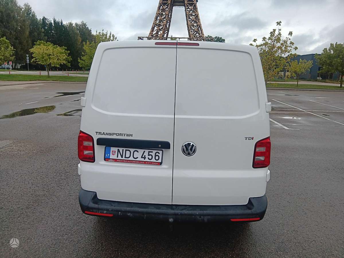 Volkswagen Transporter - 4