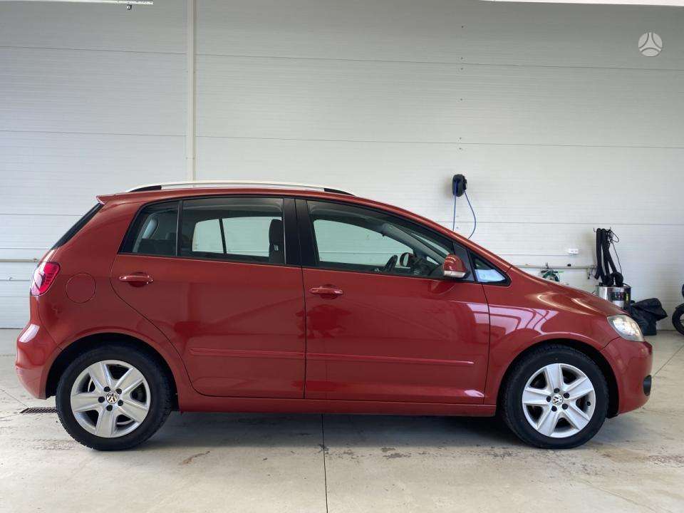 Volkswagen Golf Plus - 9