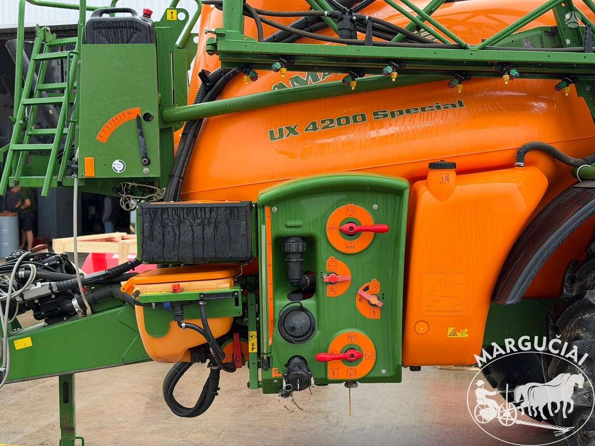 Amazone UX 4200 Special, 4200 ltr, 24, sprayers