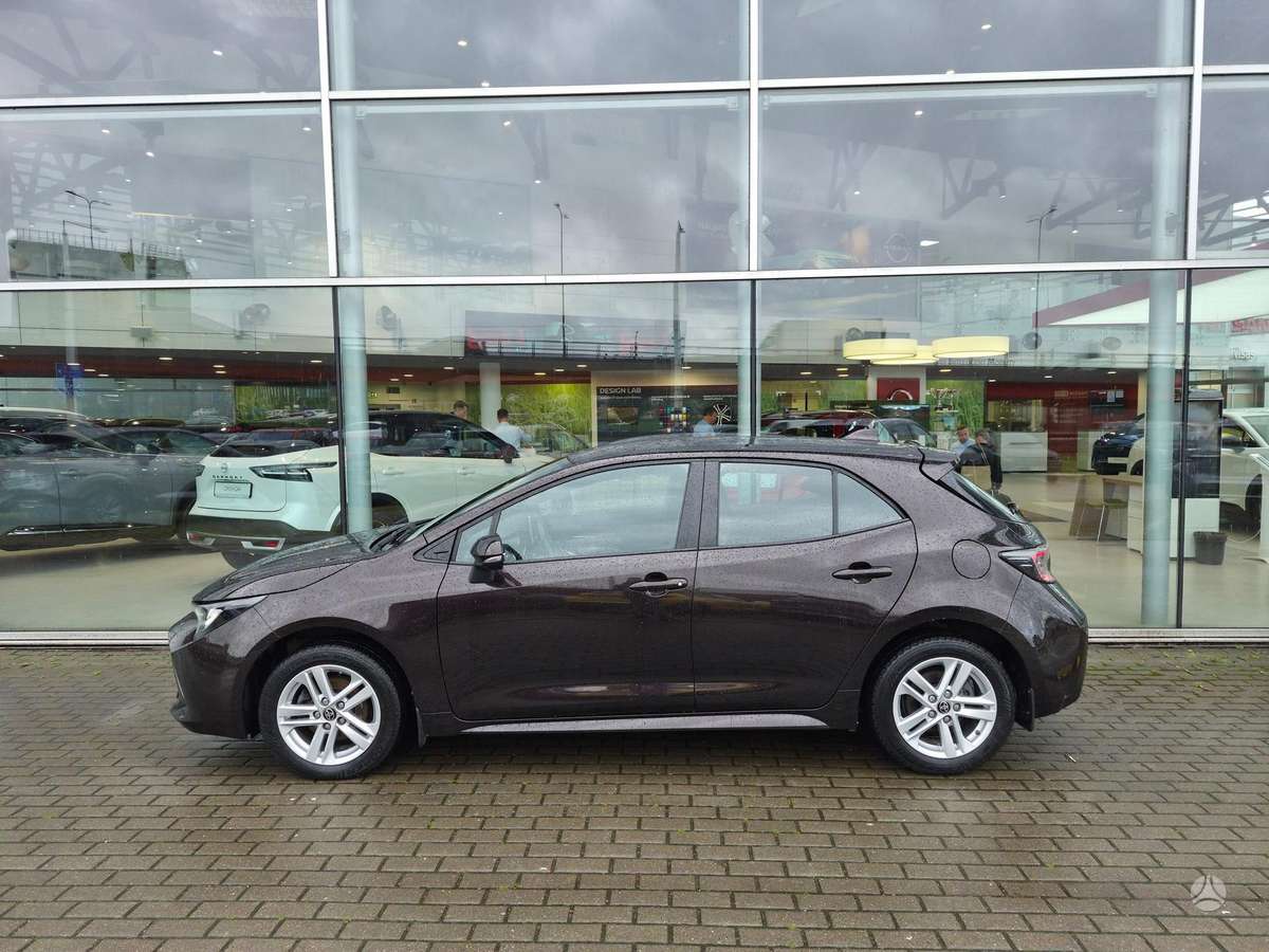 Toyota Corolla - 2