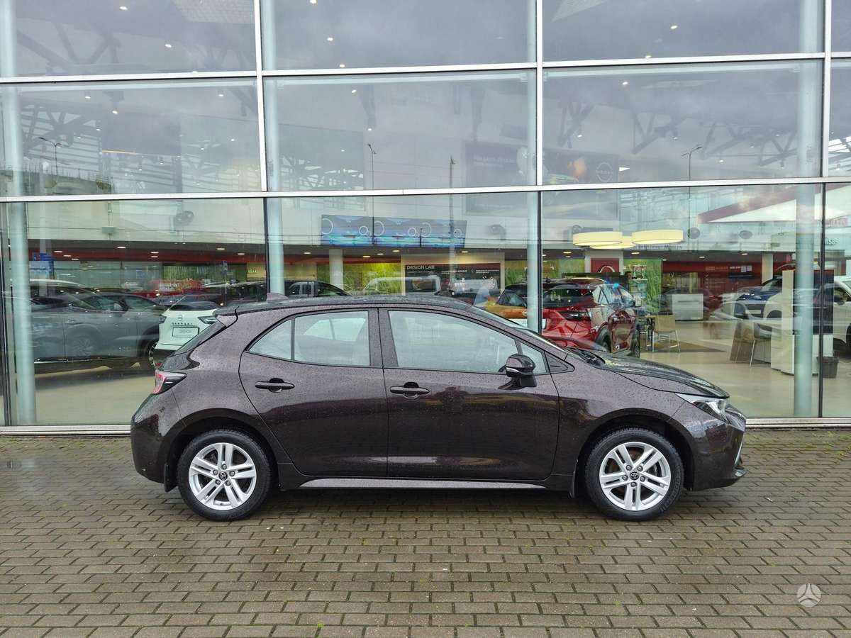 Toyota Corolla - 5