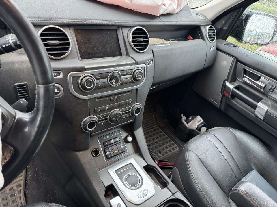 Land Rover Discovery - 8