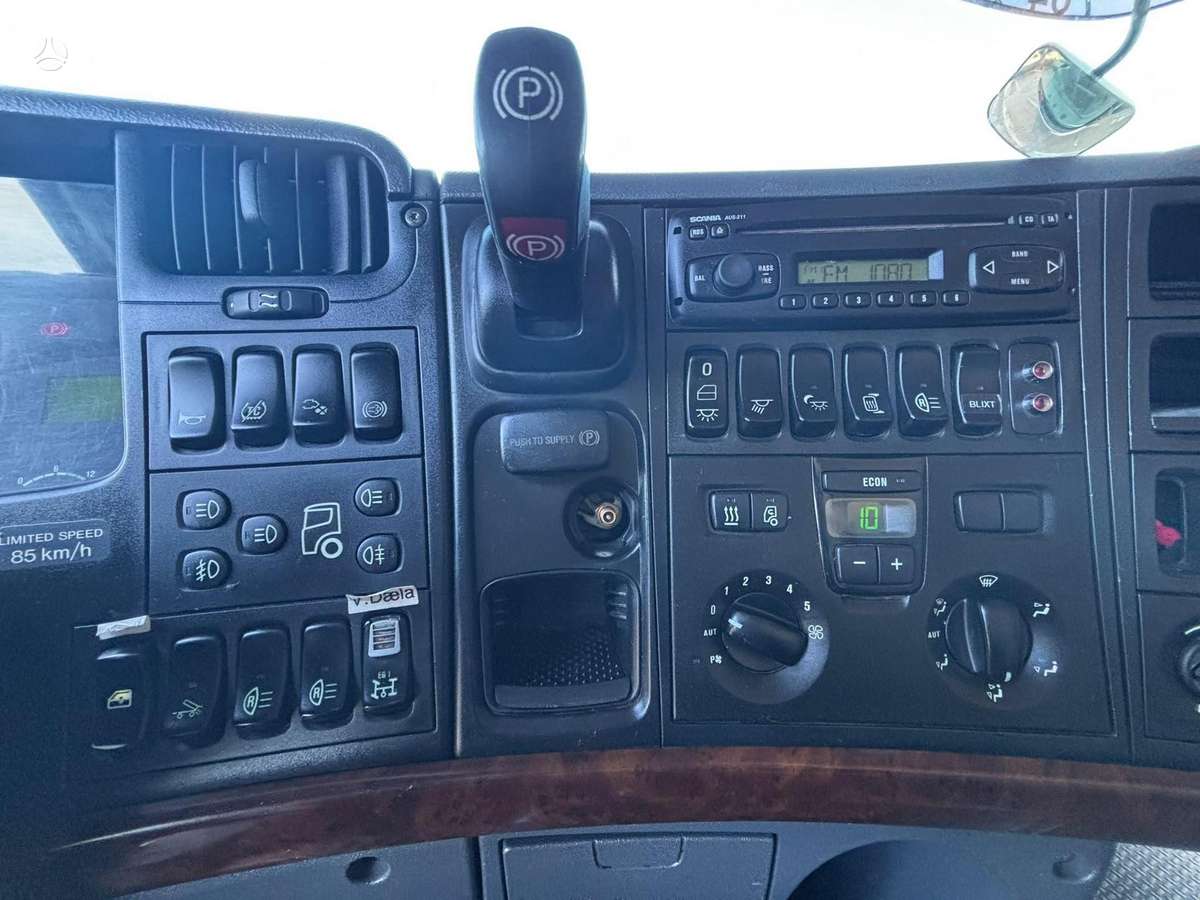 Scania R 420 6x2, dumpers with crane