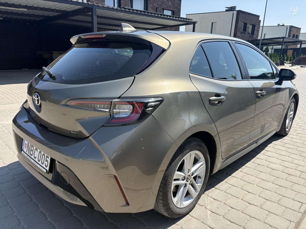 Toyota Corolla - 2