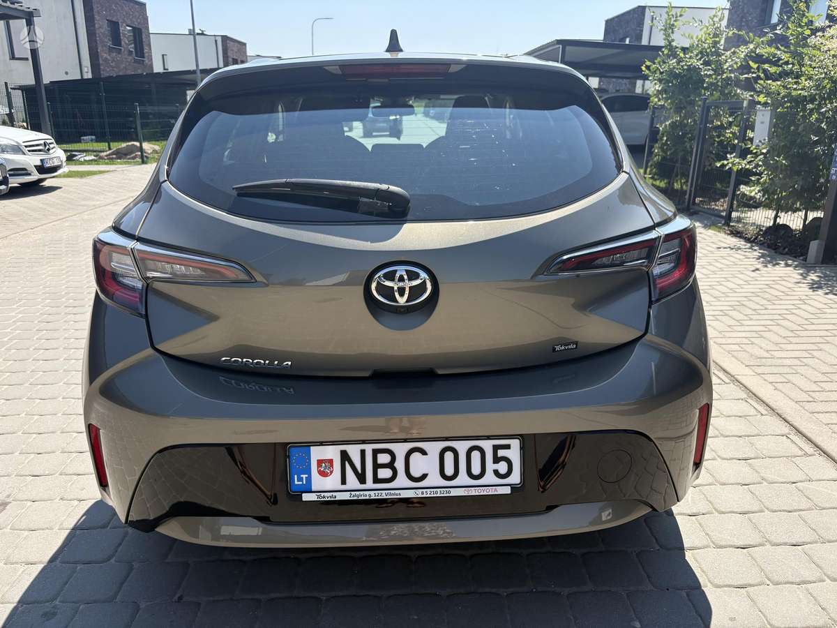 Toyota Corolla - 3