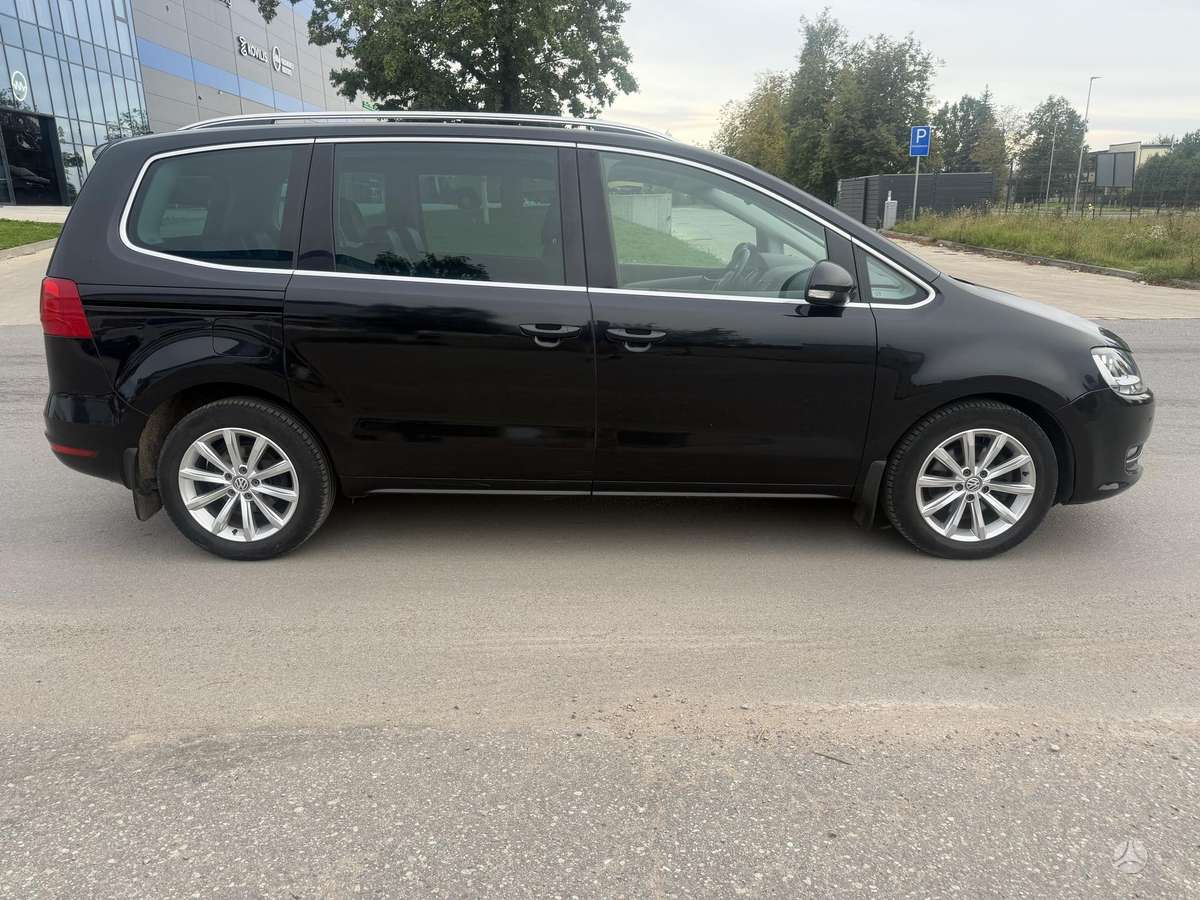 Volkswagen Sharan - 11