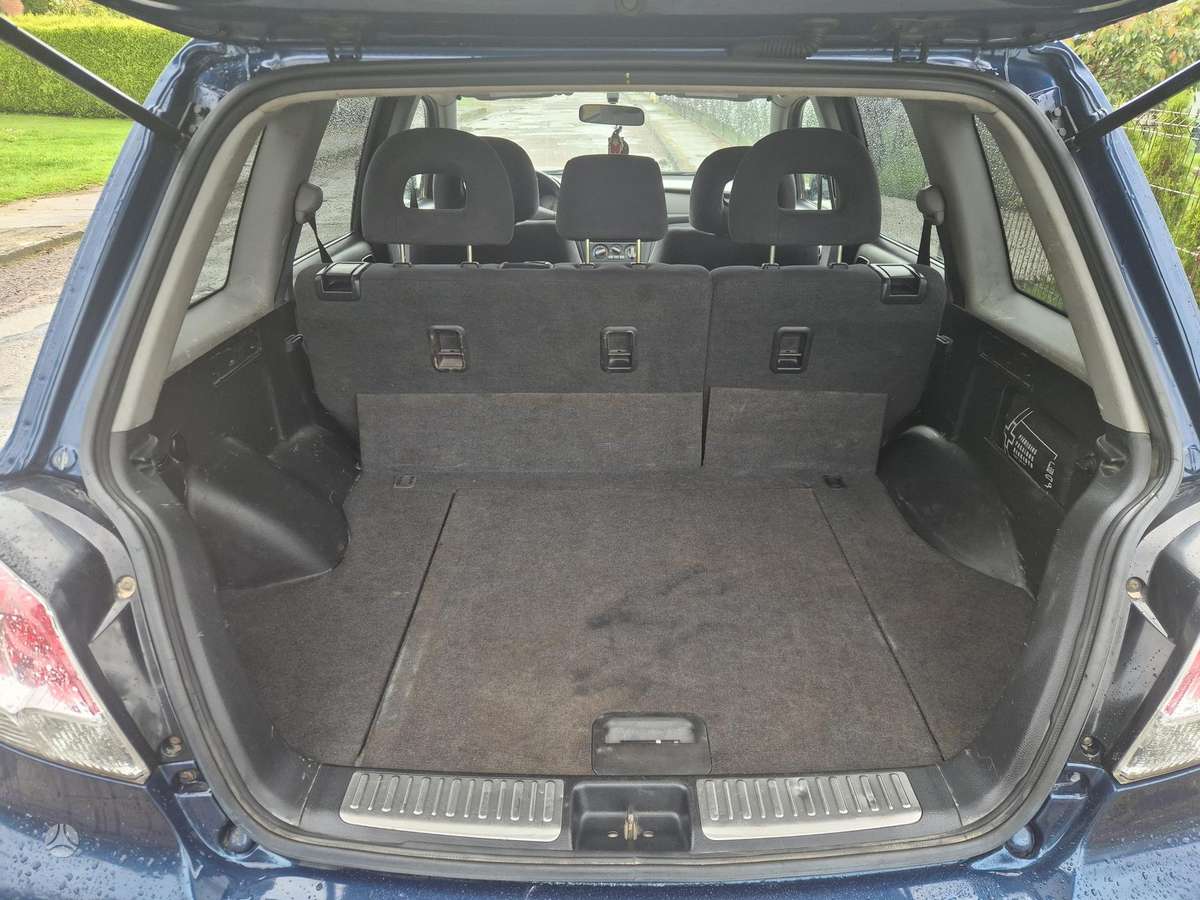Mitsubishi Outlander - 4