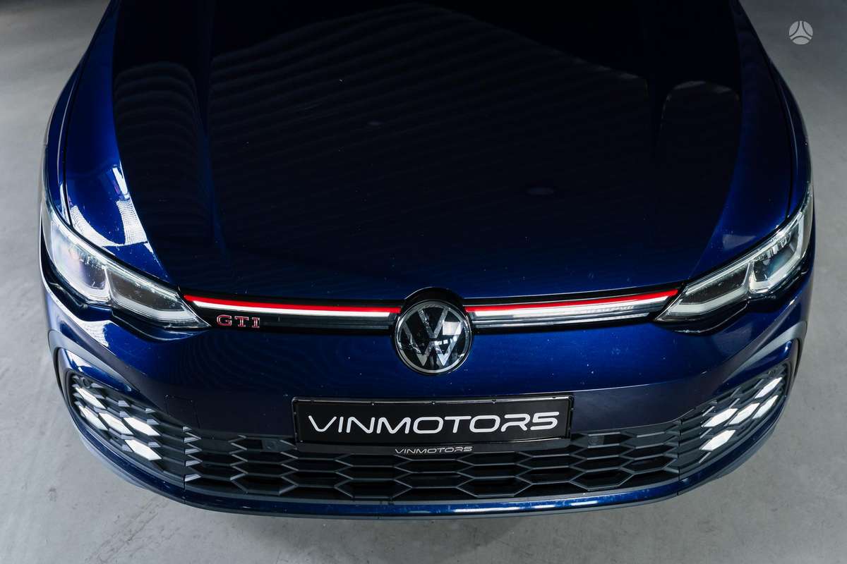 Volkswagen Golf - 11