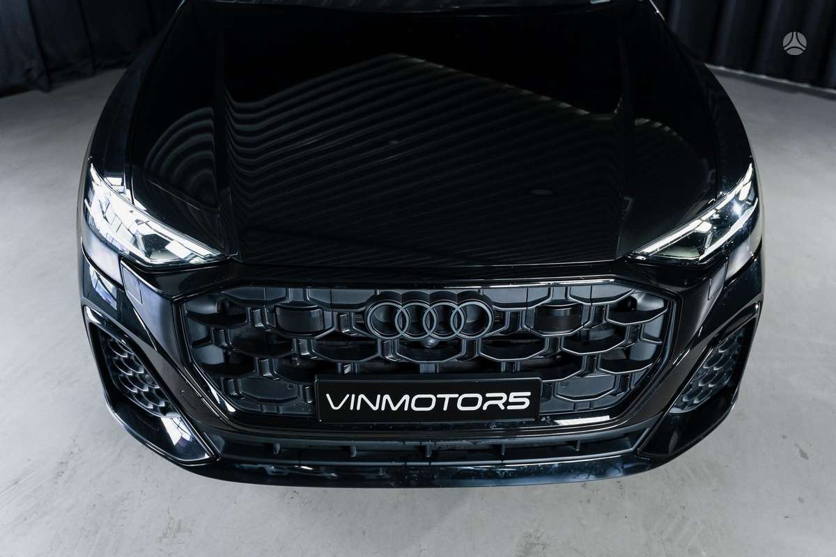 Audi Q8 - 12