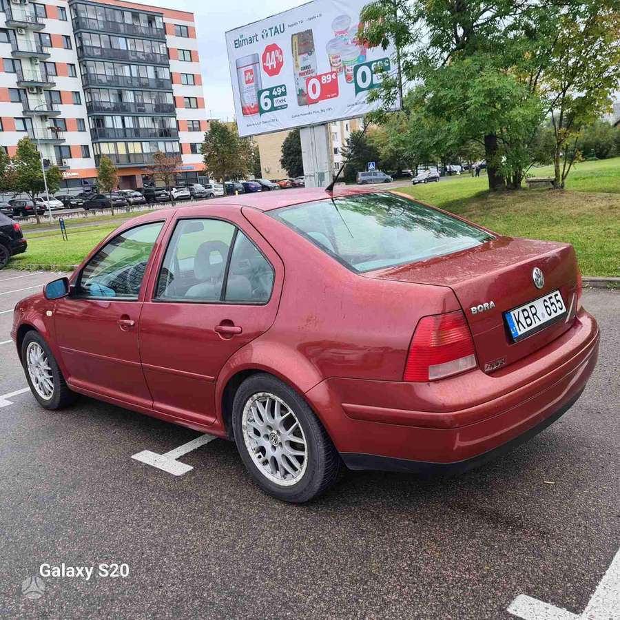 Volkswagen Bora - 2