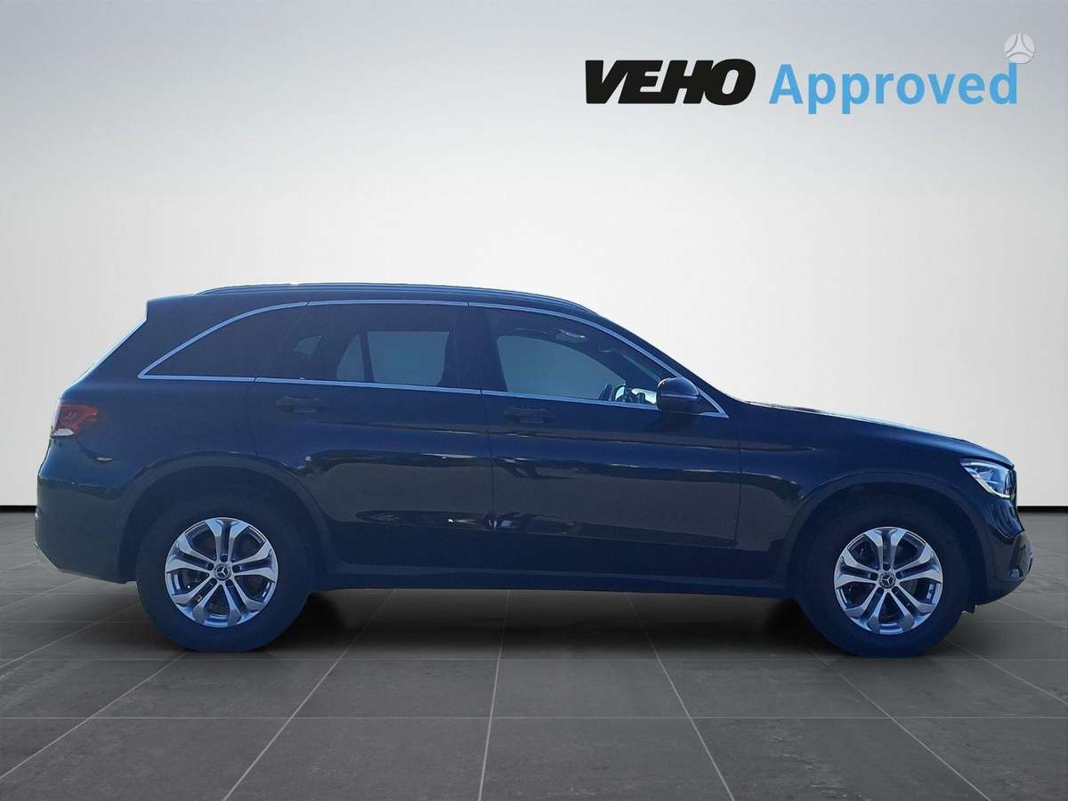 Mercedes-Benz GLC220 - 4