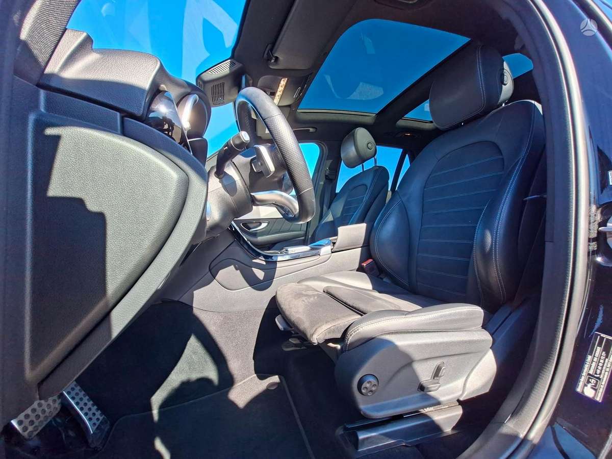 Mercedes-Benz GLC220 - 9