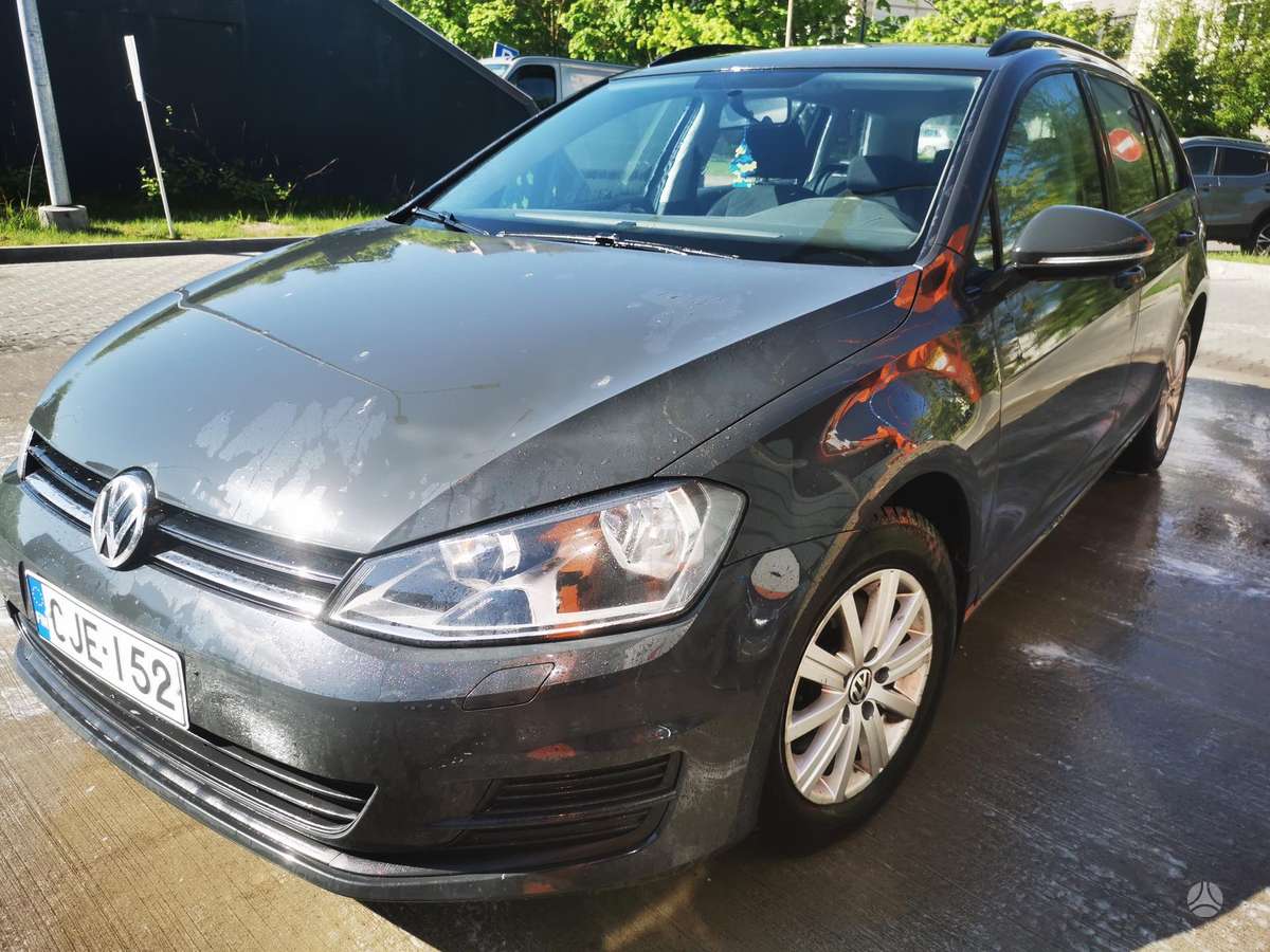 Volkswagen Golf - 3