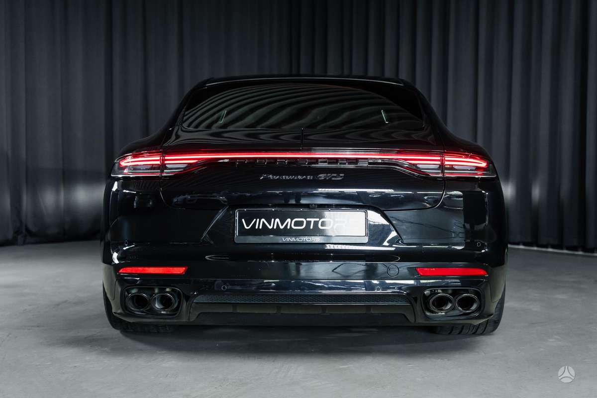 Porsche Panamera - 5