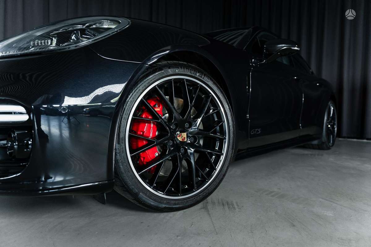 Porsche Panamera - 9