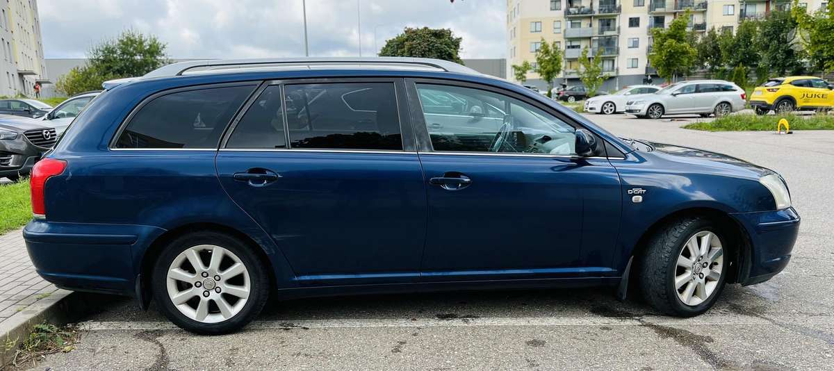 Toyota Avensis - 3