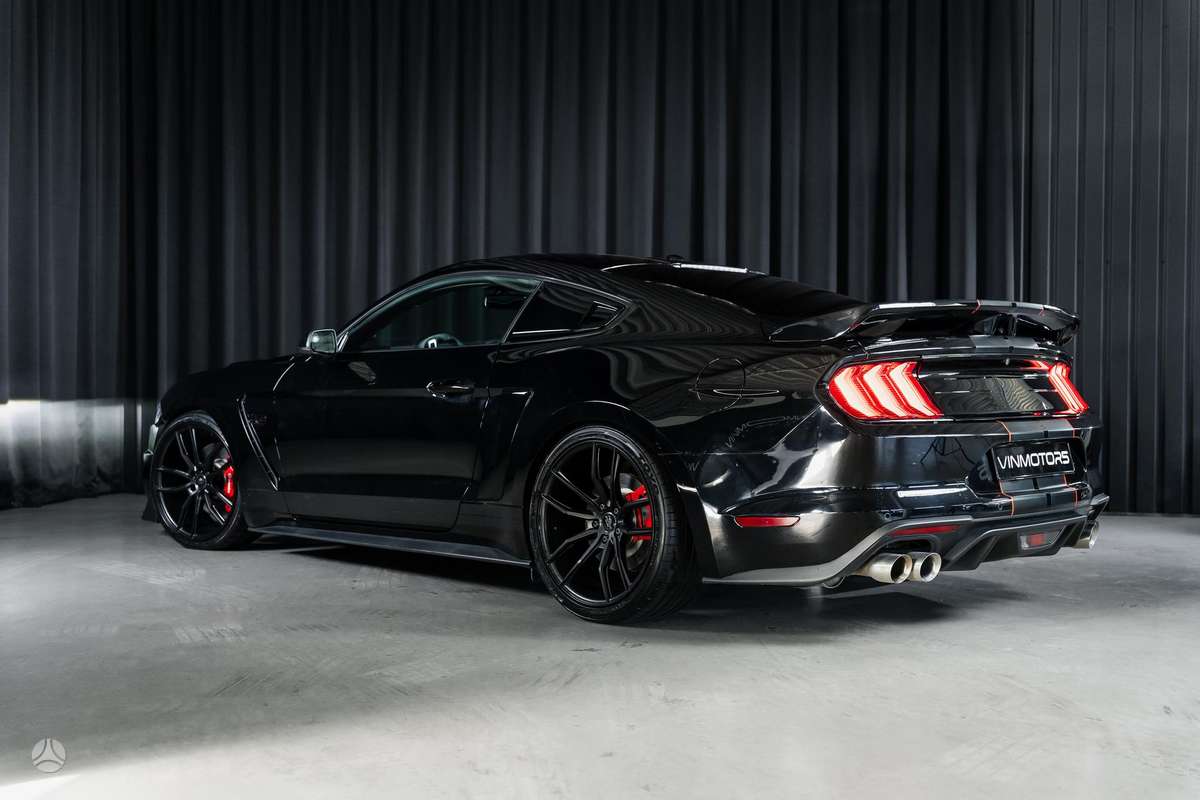 Ford Mustang - 6