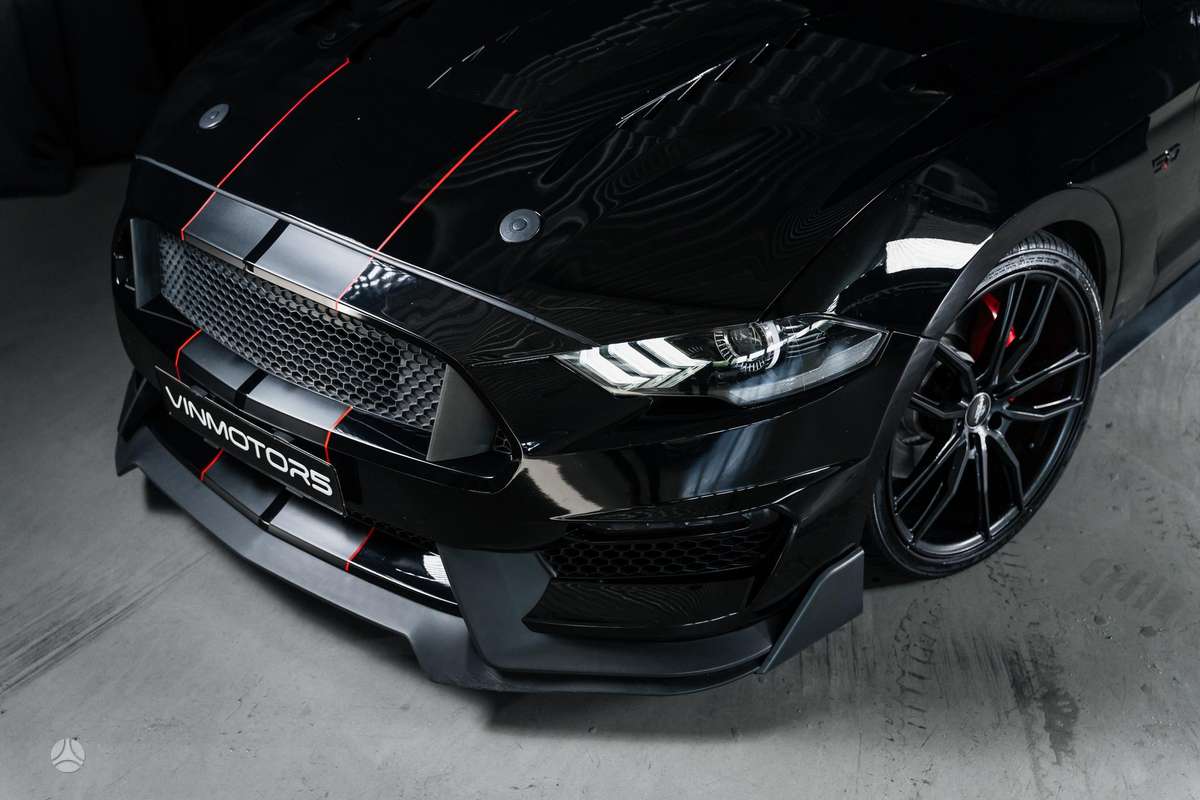 Ford Mustang - 7