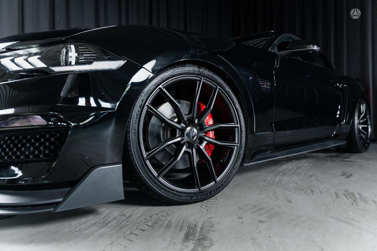 Ford Mustang - 10