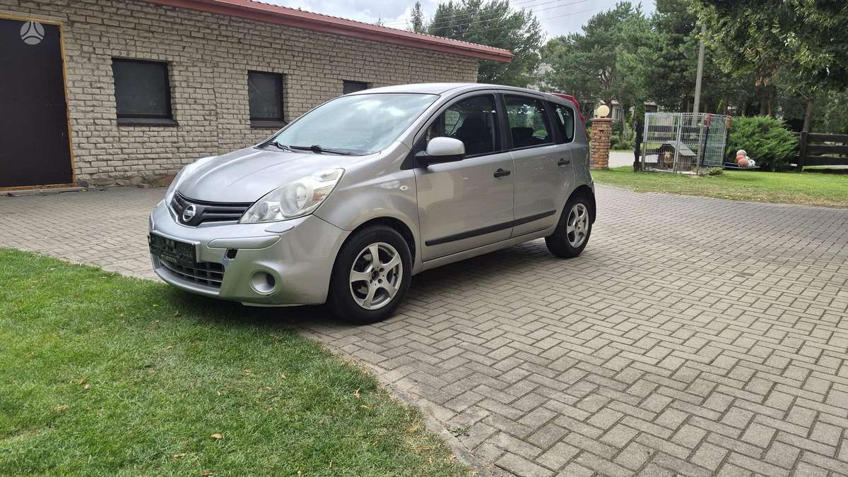 Nissan Note, 1.5 l., hatchback