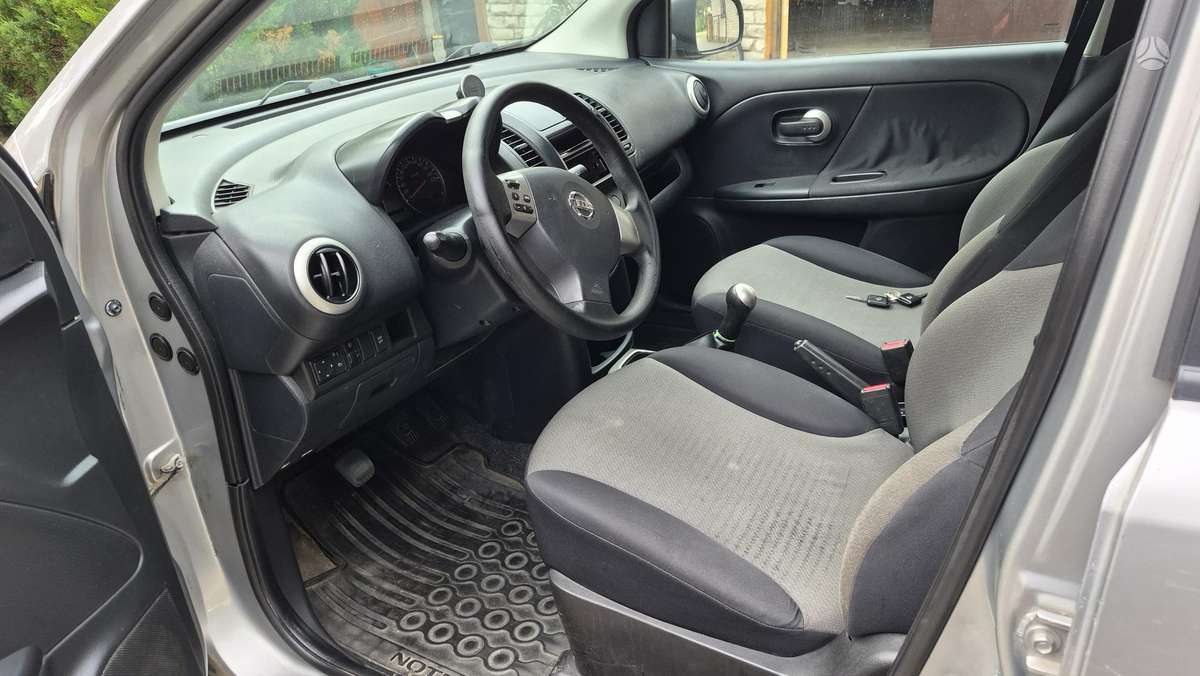 Nissan Note, 1.5 l., hatchback
