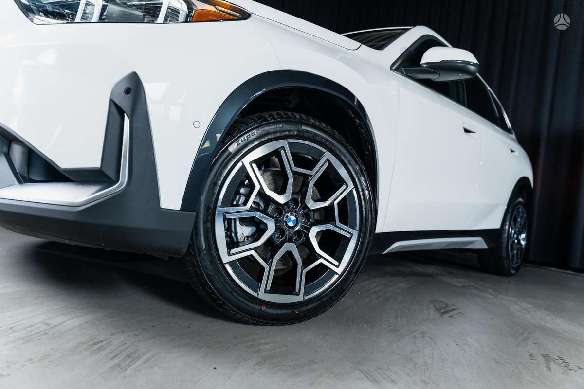 BMW X1 - 10