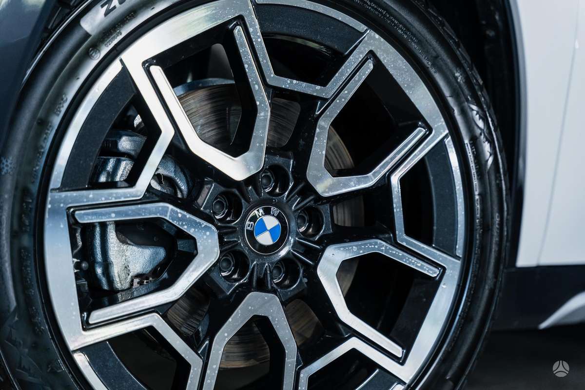 BMW X1 - 11