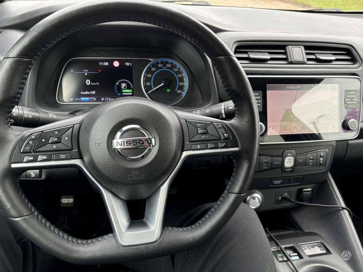 Nissan Leaf - 9