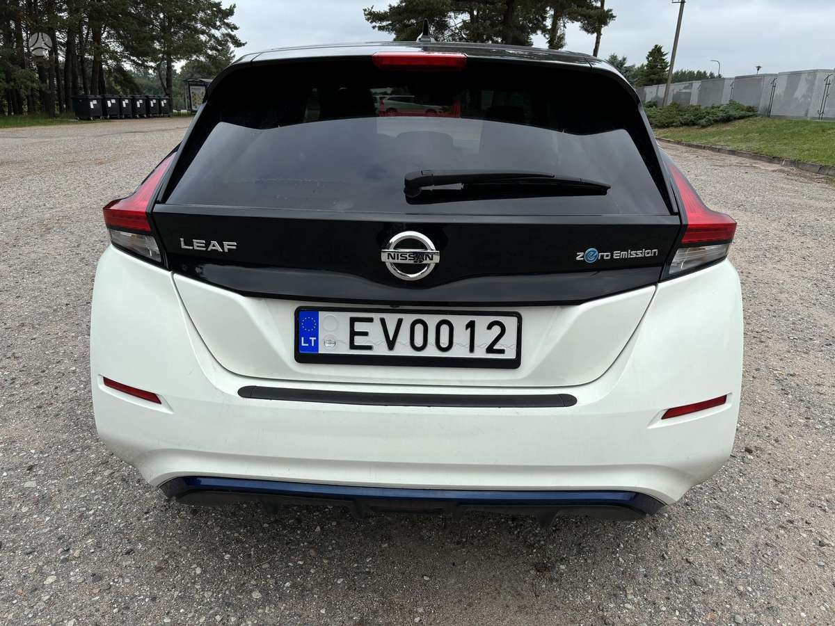 Nissan Leaf - 5