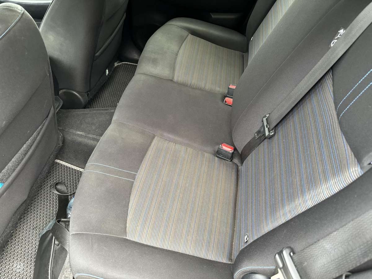 Nissan Leaf - 10