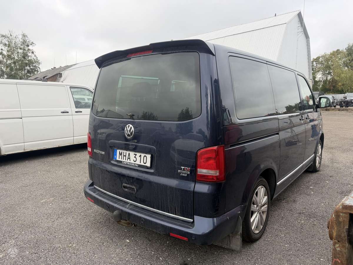 Volkswagen Multivan - 5