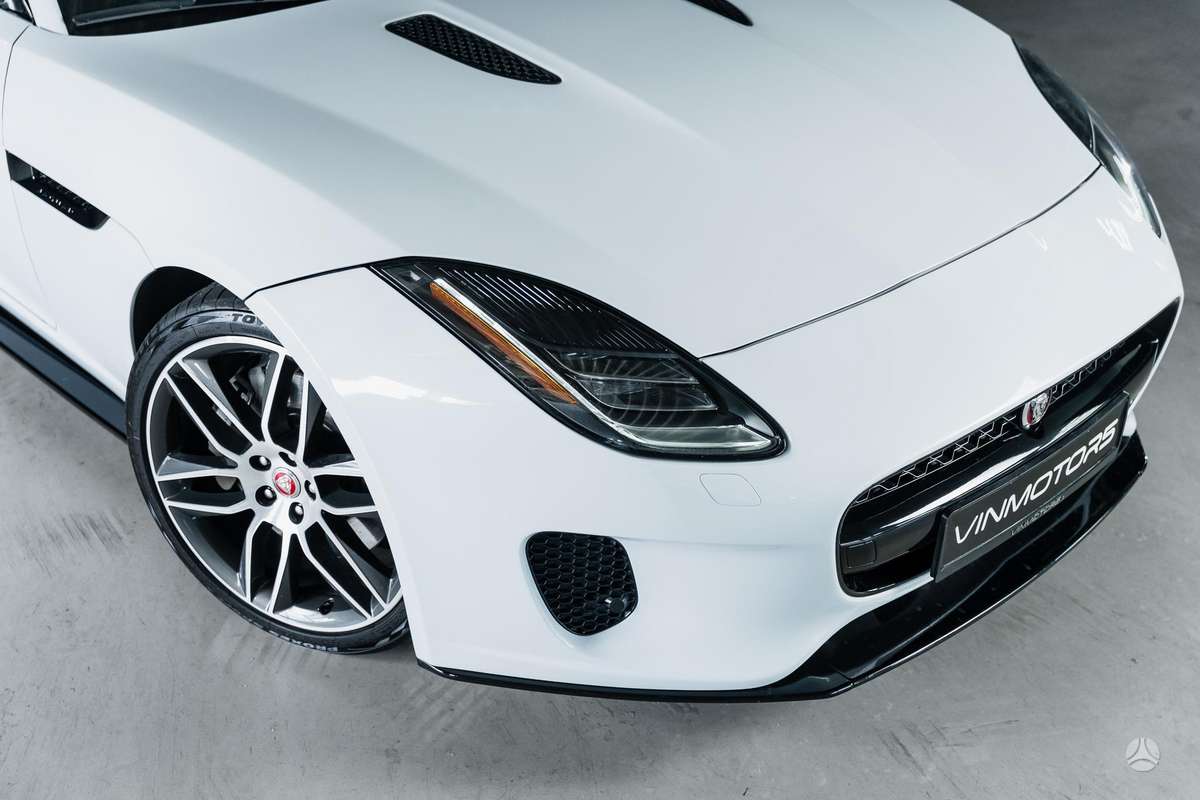 Jaguar F-Type - 7