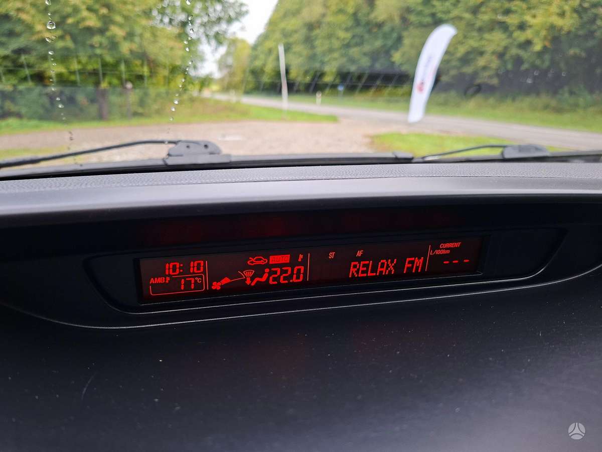 Mazda 5, 1.6 l., Минивэн