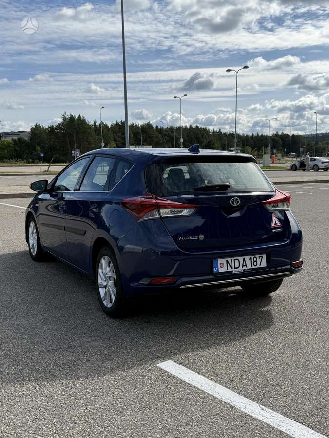 Toyota Auris - 2