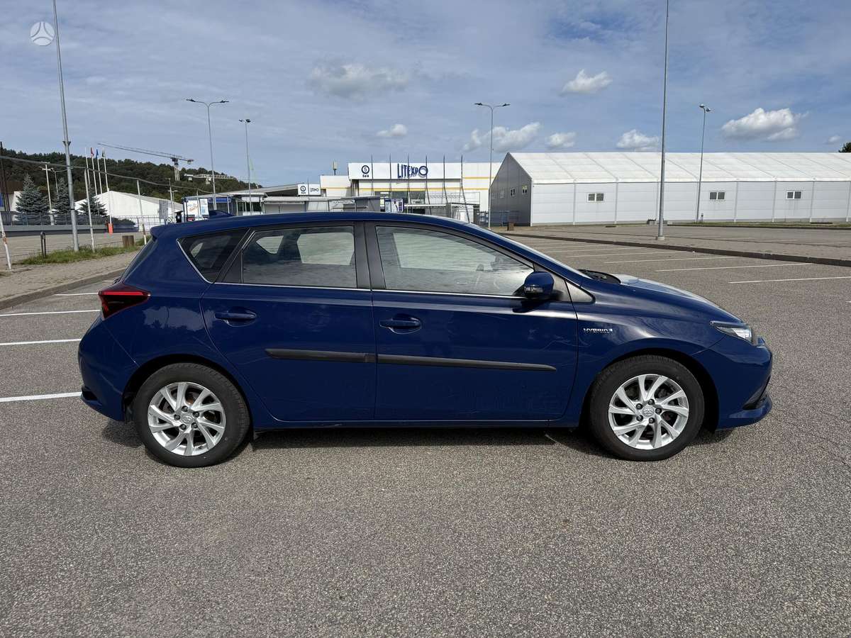 Toyota Auris - 5