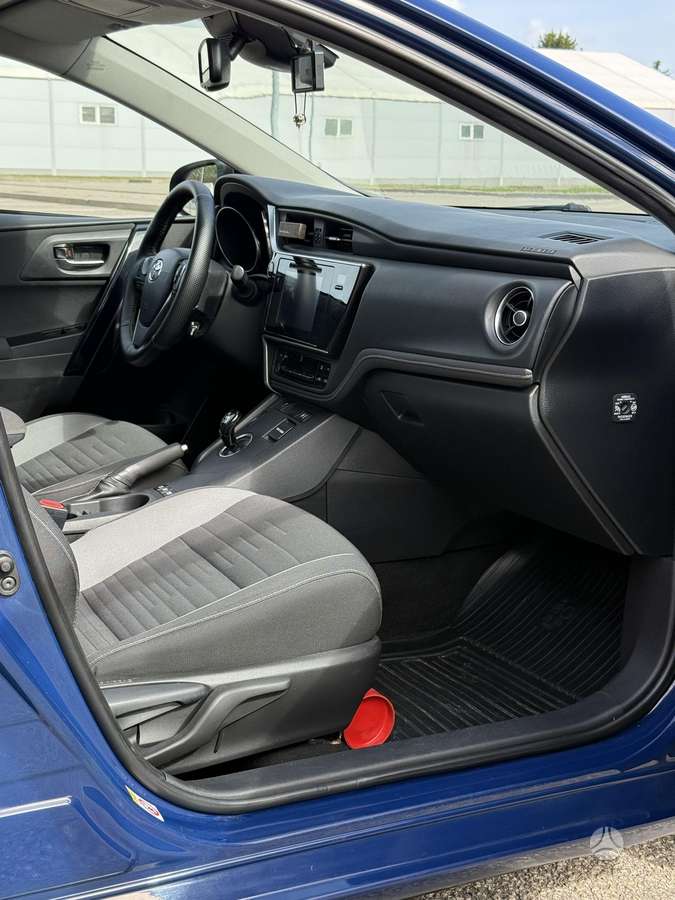 Toyota Auris - 7