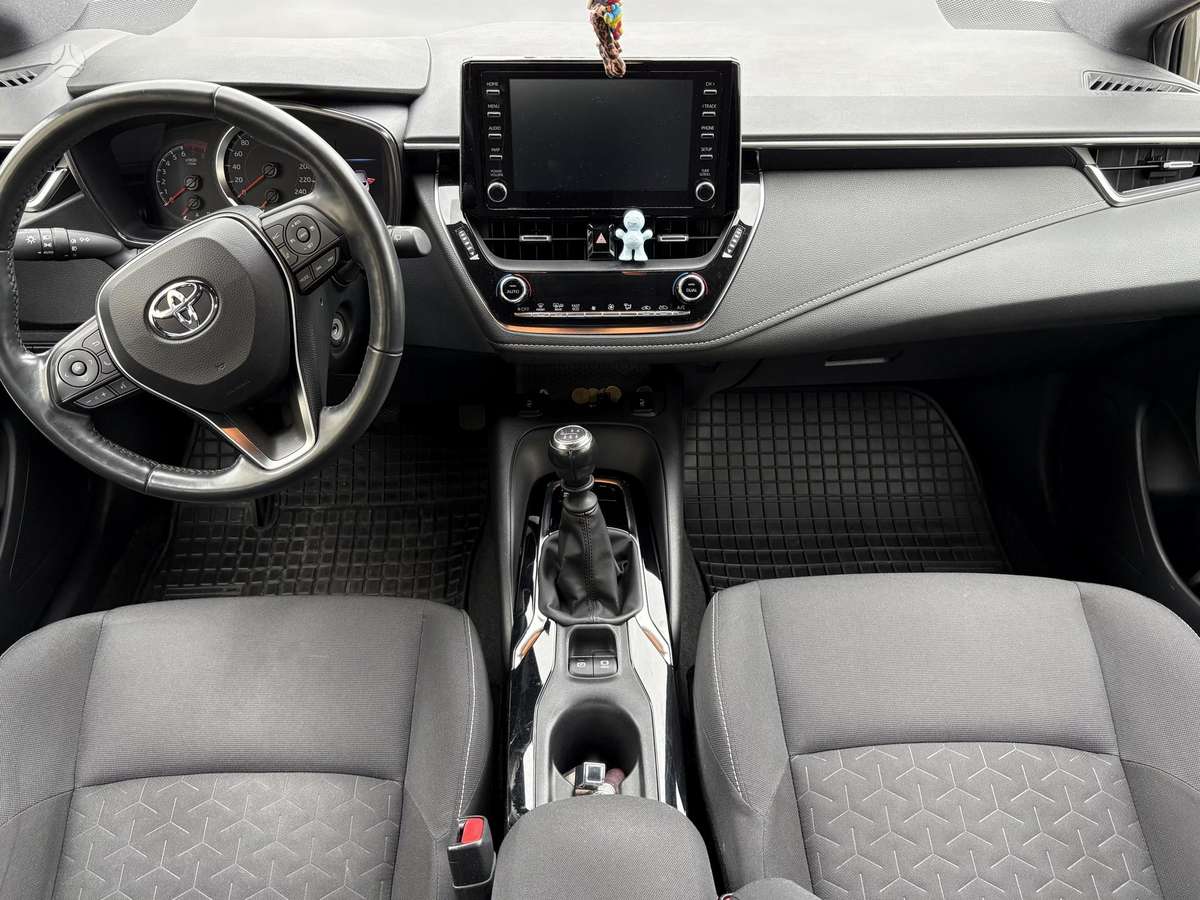 Toyota Corolla - 10