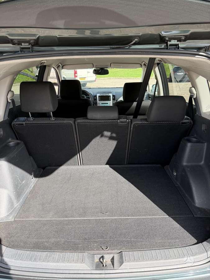 Toyota Corolla Verso - 5