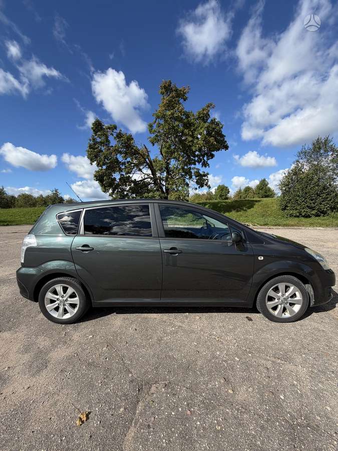 Toyota Corolla Verso - 7