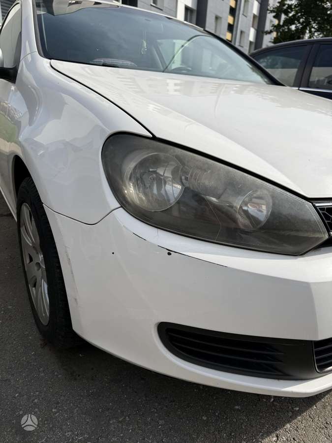 Volkswagen Golf - 5