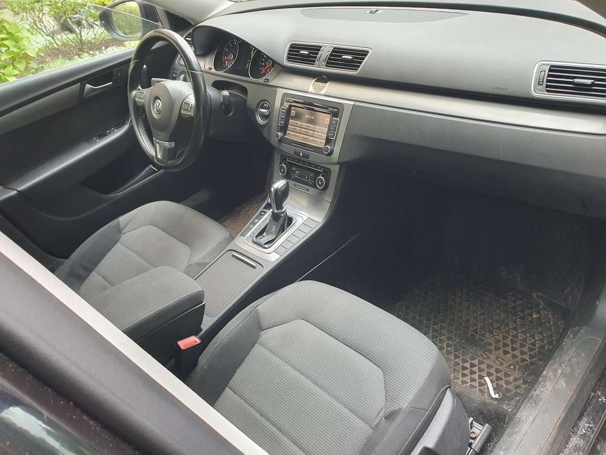 Volkswagen Passat - 6