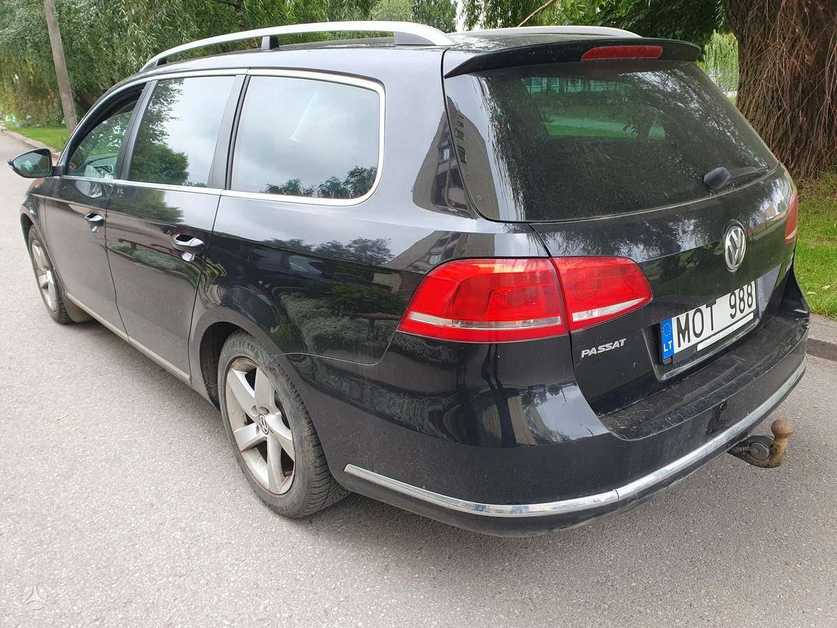 Volkswagen Passat - 4
