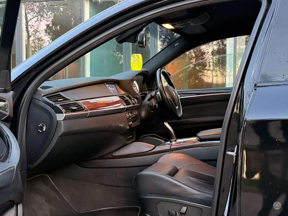BMW X6 - 9